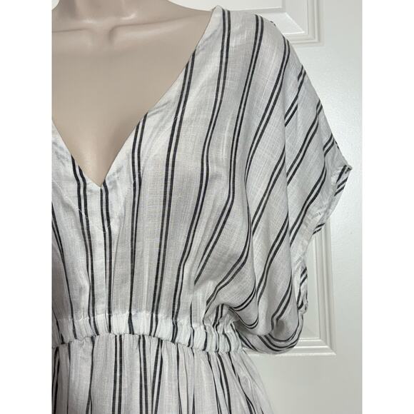 Cupshe Ivory with Black Stripe Dress / Cover-up, Women's Size M - Picture 4 of 6